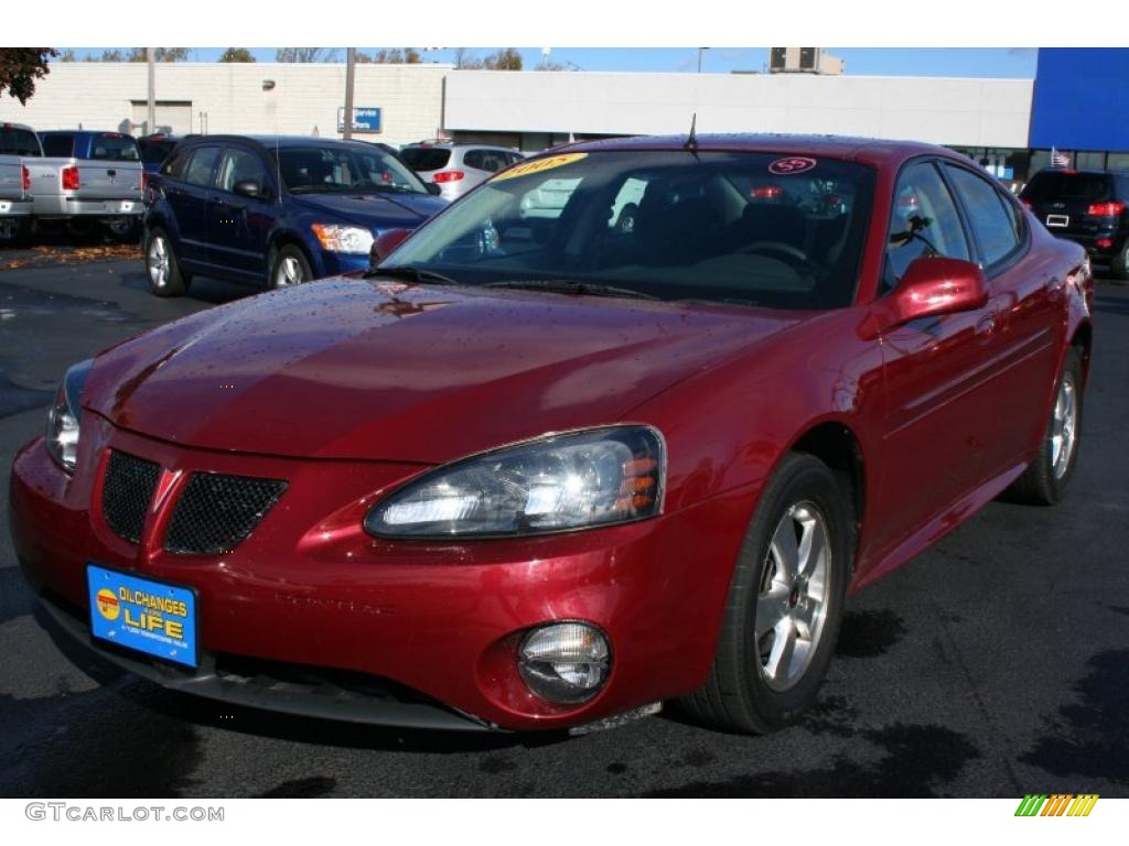 2005 Grand Prix Sedan - Sport Red Metallic / Dark Pewter photo #1