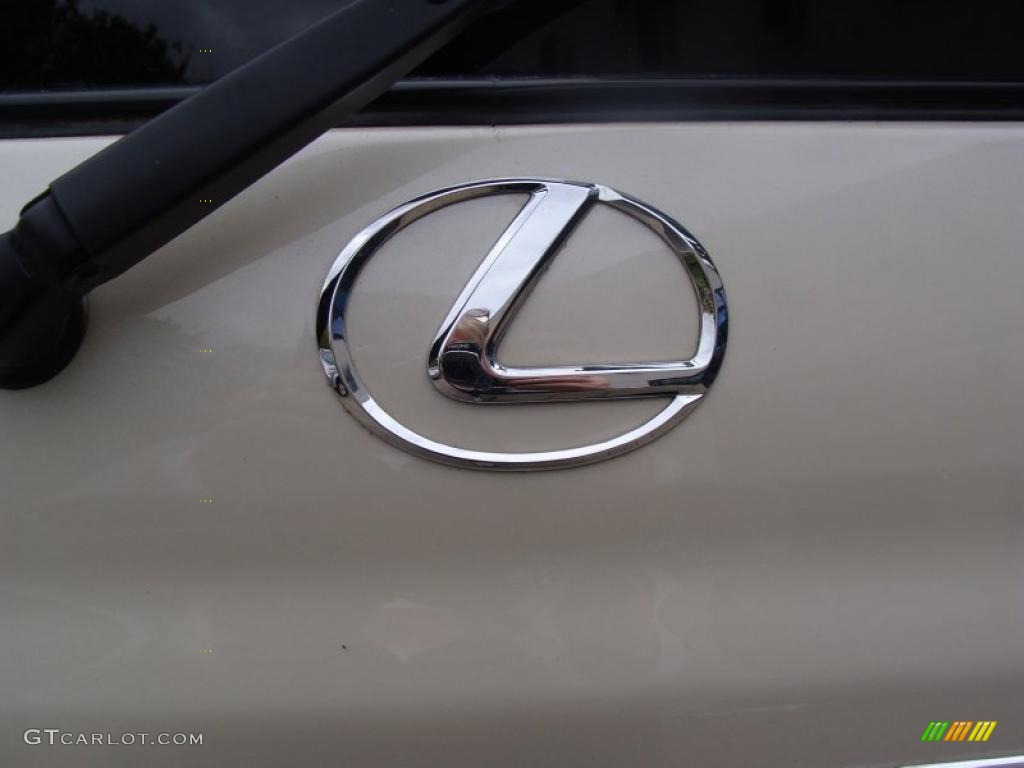 2005 Lexus LX 470 Marks and Logos Photo #38611761
