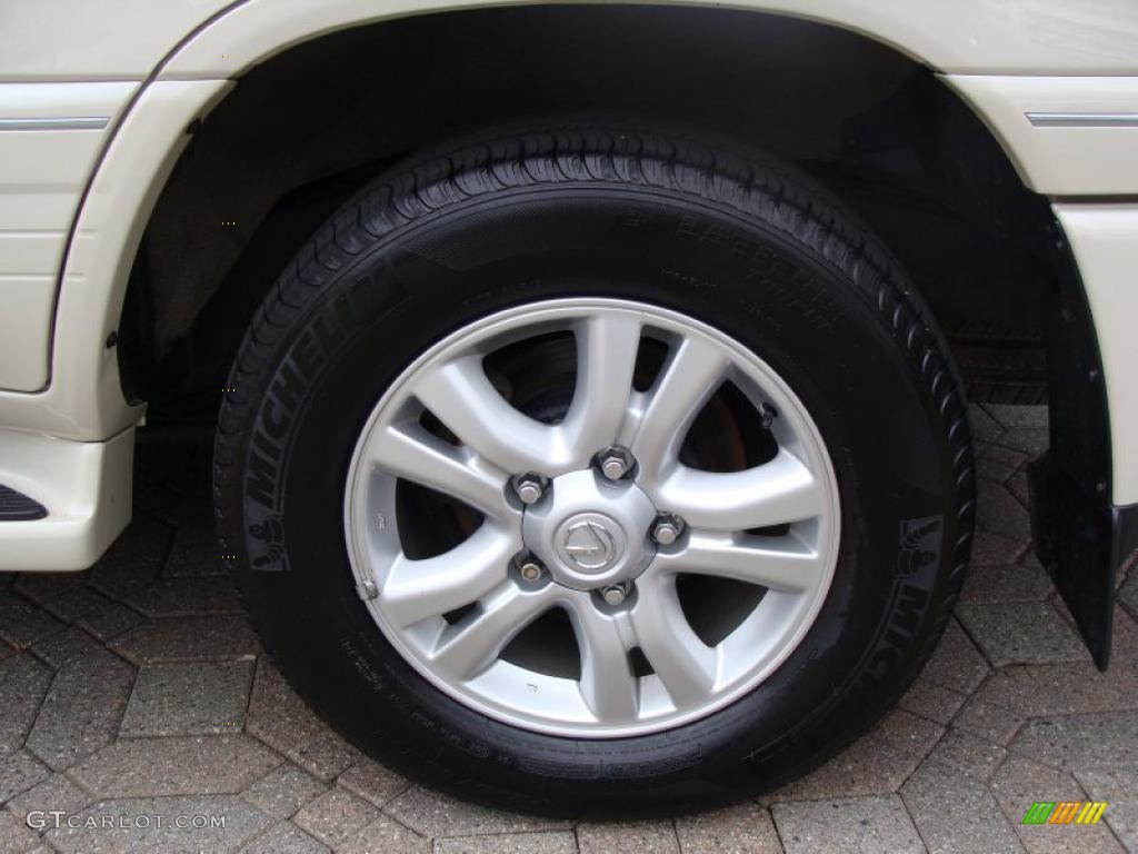 2005 Lexus LX 470 Wheel Photo #38611861