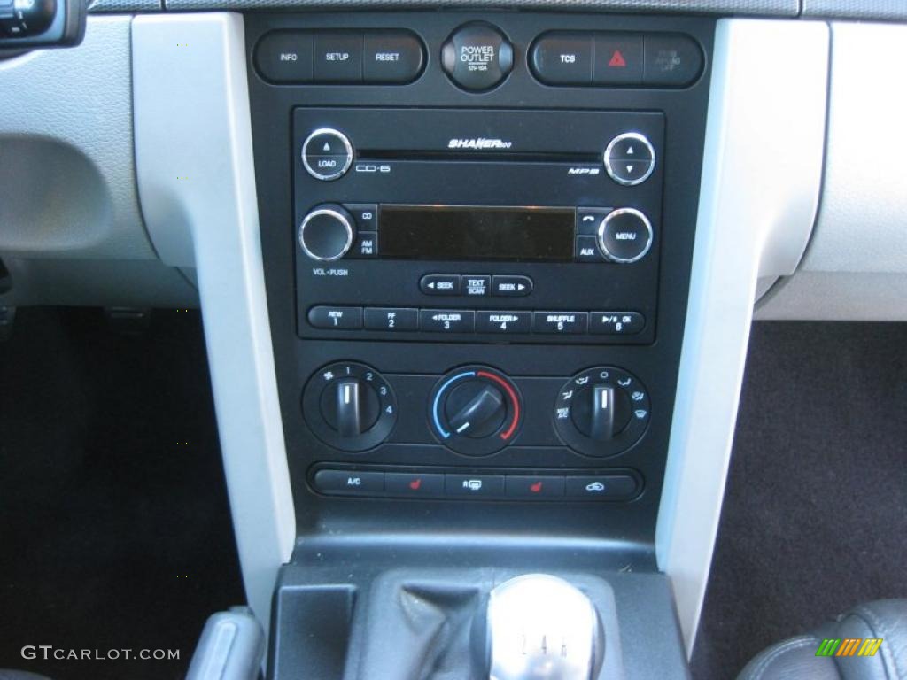 2008 Ford Mustang GT/CS California Special Coupe Controls Photo #38612049