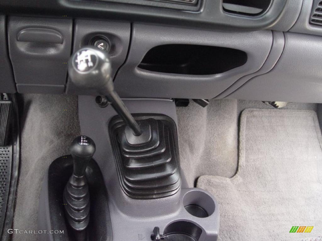 2001 Dodge Ram 1500 SLT Club Cab 4x4 5 Speed Manual Transmission Photo #38613157