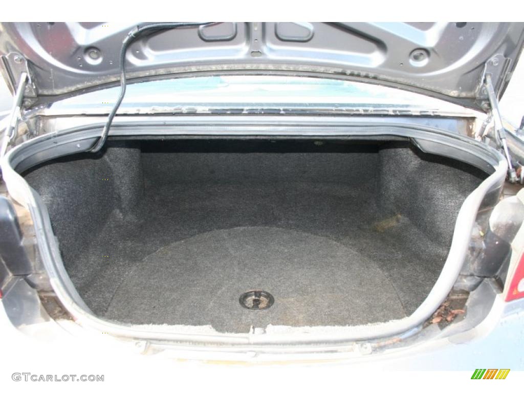 2003 Dodge Intrepid SE Trunk Photo #38613434