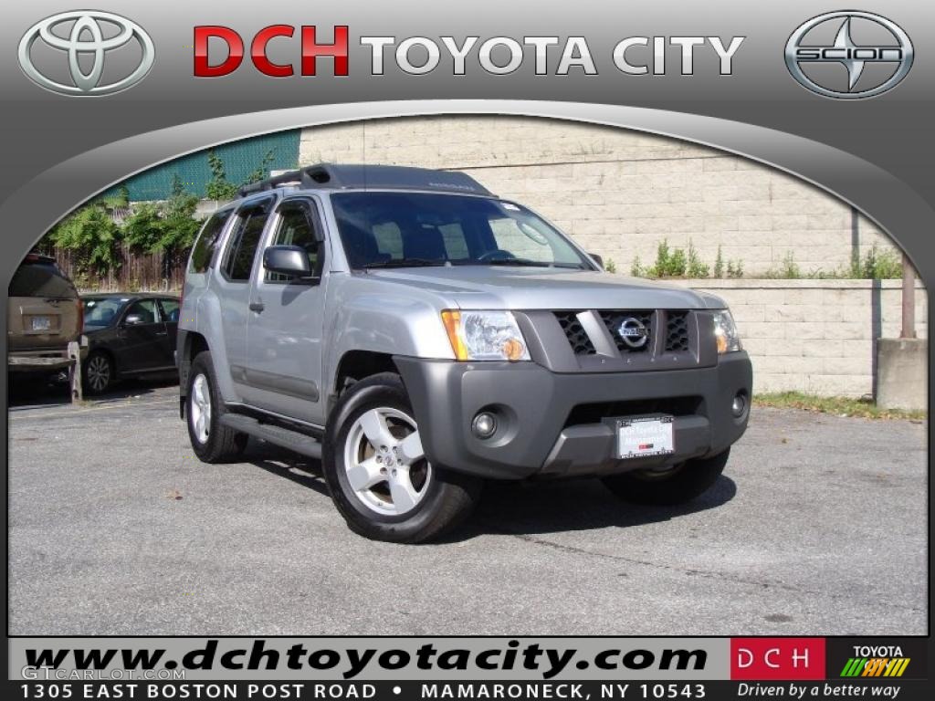 2005 Xterra SE 4x4 - Silver Lightning Metallic / Steel/Graphite photo #1