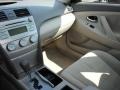 Desert Sand Metallic - Camry LE Photo No. 20