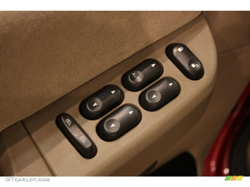 2005 Explorer XLT 4x4 - Redfire Metallic / Medium Parchment photo #9