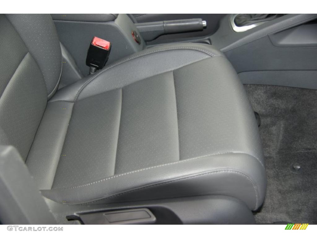 Grey Interior 2006 Volkswagen Jetta 2.0T Sedan Photo #38619766