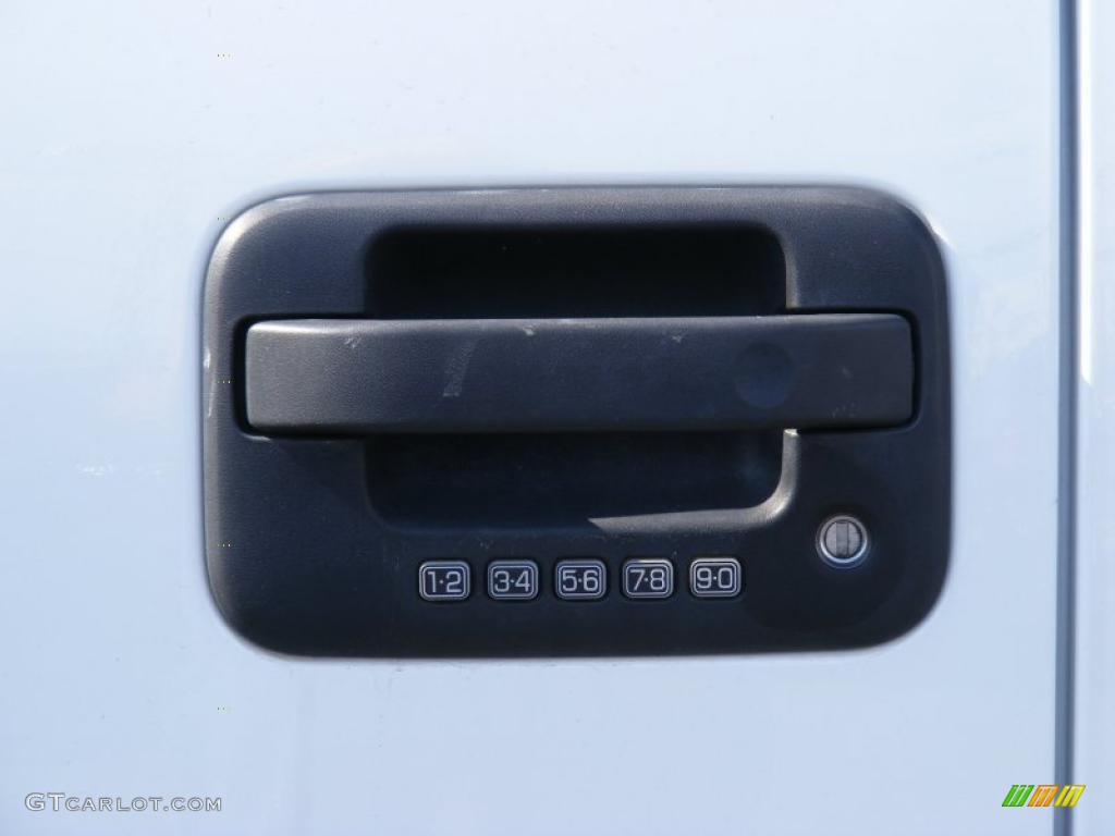 2007 F150 XLT SuperCrew 4x4 - Oxford White / Tan photo #9