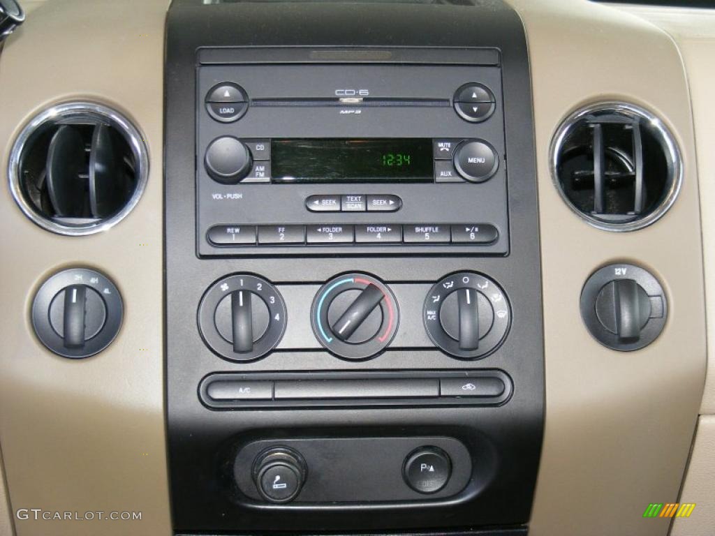 2007 Ford F150 XLT SuperCrew 4x4 Controls Photo #38624970