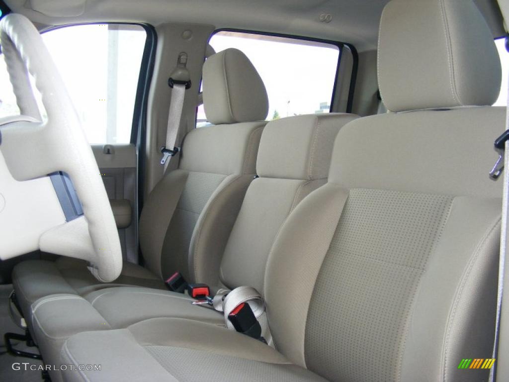 Tan Interior 2007 Ford F150 XLT SuperCrew 4x4 Photo #38625038