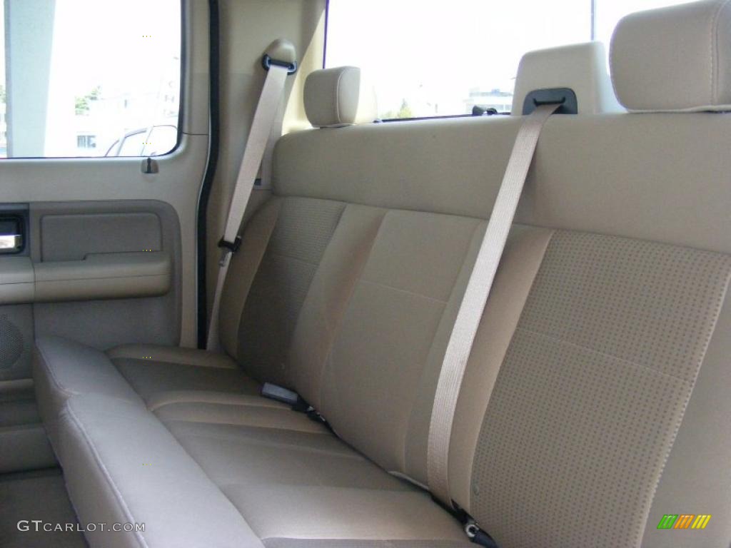 Tan Interior 2007 Ford F150 XLT SuperCrew 4x4 Photo #38625098