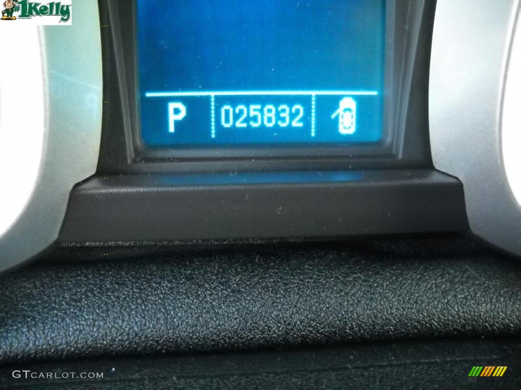 2010 Equinox LT AWD - Summit White / Jet Black/Light Titanium photo #20