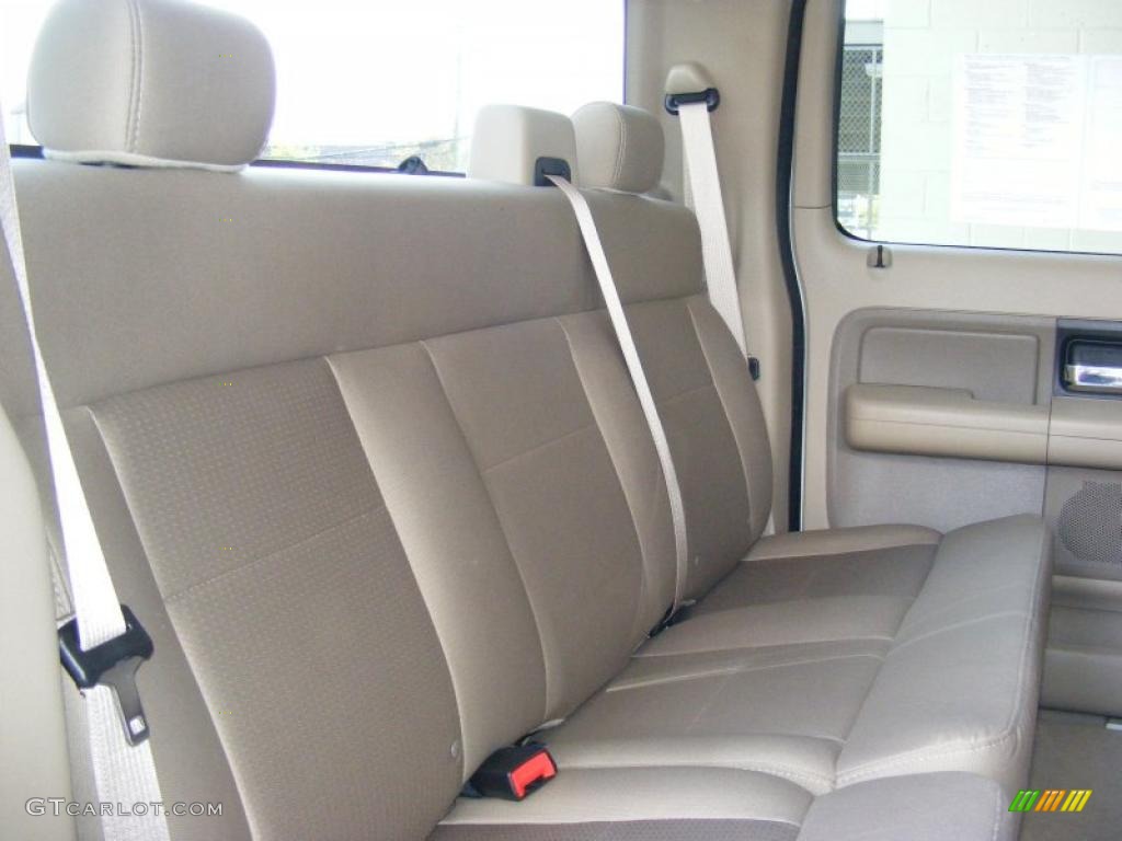 Tan Interior 2007 Ford F150 XLT SuperCrew 4x4 Photo #38625210