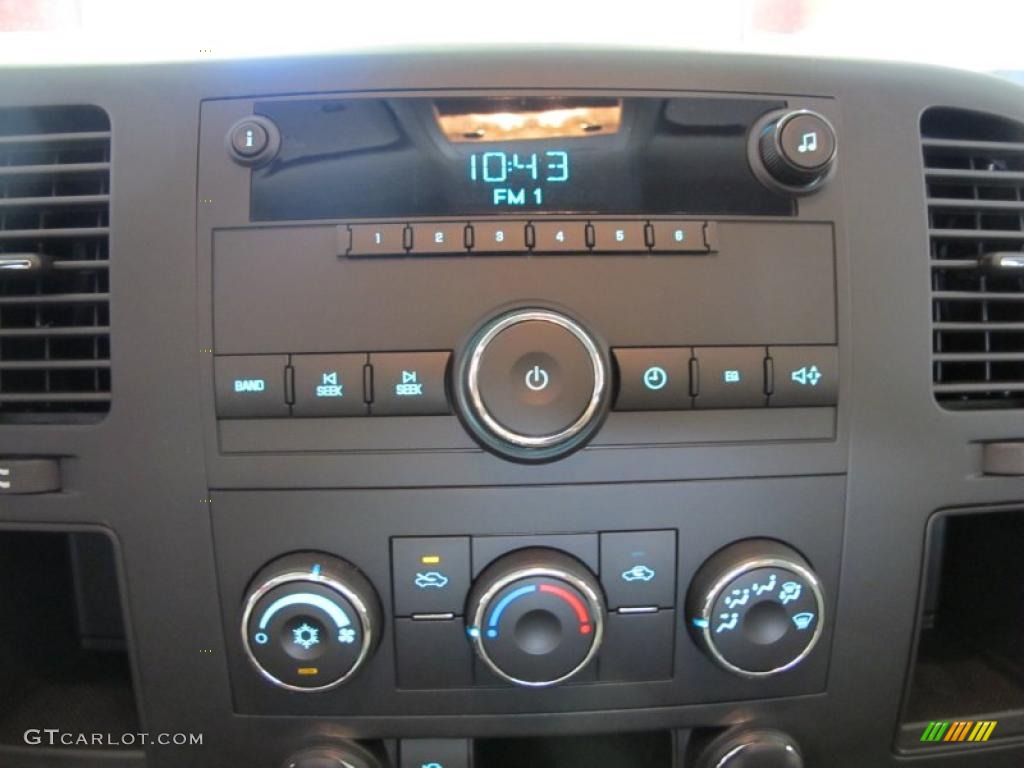 2011 GMC Sierra 1500 Extended Cab Controls Photo #38625546