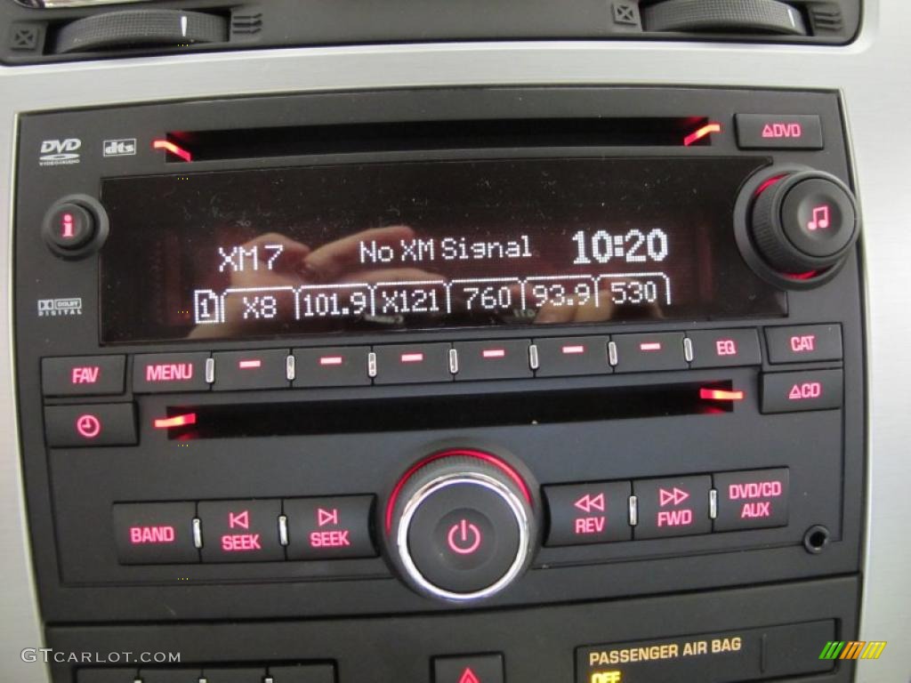 2011 GMC Acadia SLT Controls Photo #38625810