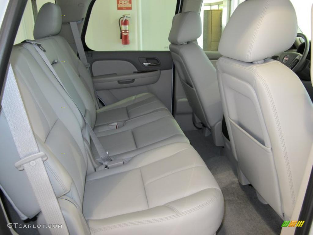 Light Titanium Interior 2011 GMC Yukon SLT Photo #38626258