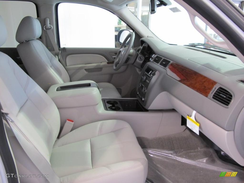 Light Titanium Interior 2011 GMC Yukon SLT Photo #38626290