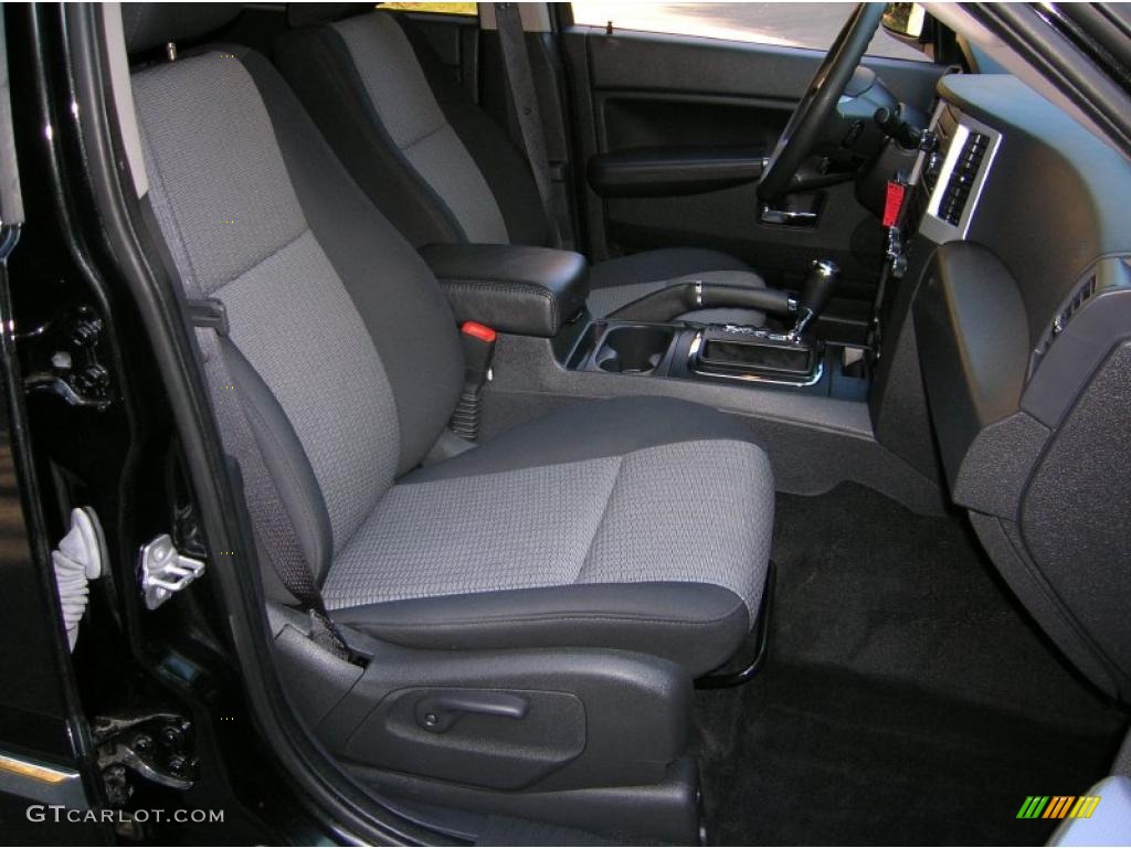Dark Slate Gray Interior 2010 Jeep Grand Cherokee Laredo 4x4 Photo #38626470