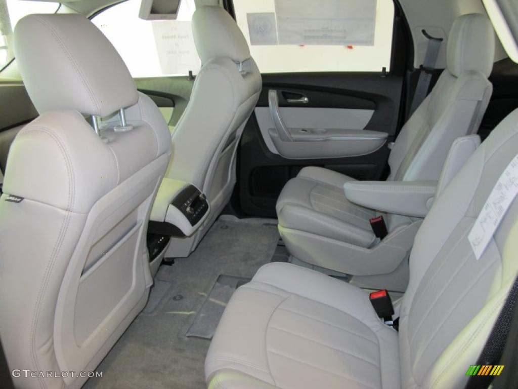 Light Titanium Interior 2011 GMC Acadia SLT Photo #38626794
