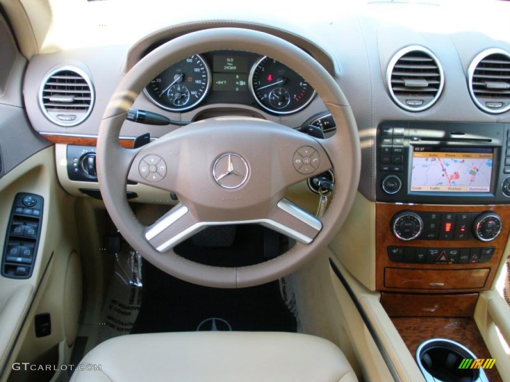 2009 Mercedes-Benz GL 450 4Matic Cashmere Steering Wheel Photo #38627998