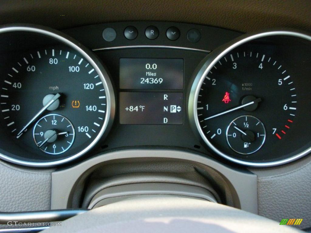 2009 Mercedes-Benz GL 450 4Matic Gauges Photo #38628034