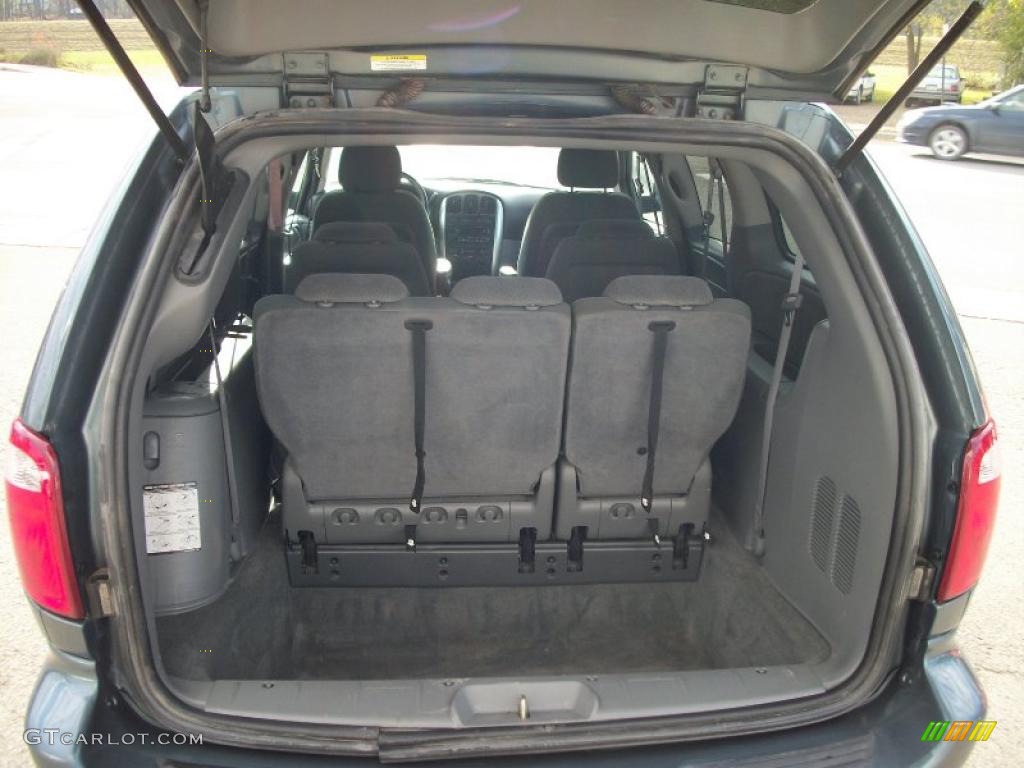 2006 Chrysler Town & Country Touring Trunk Photo #38630566