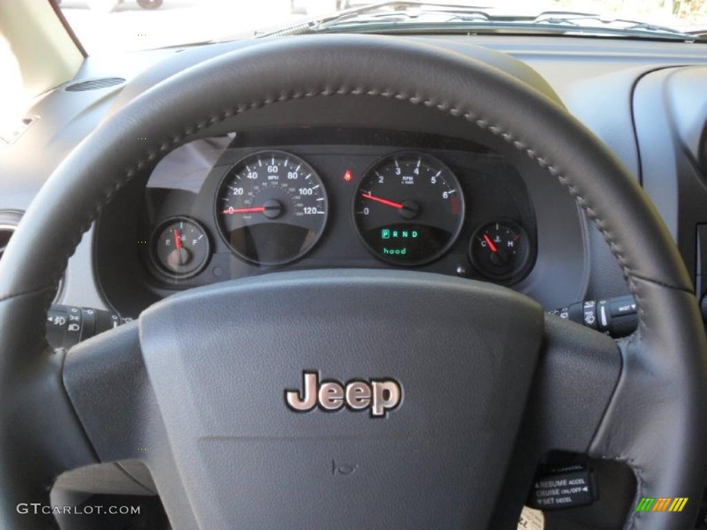 2010 Jeep Compass Latitude Dark Slate Gray Steering Wheel Photo #38630682