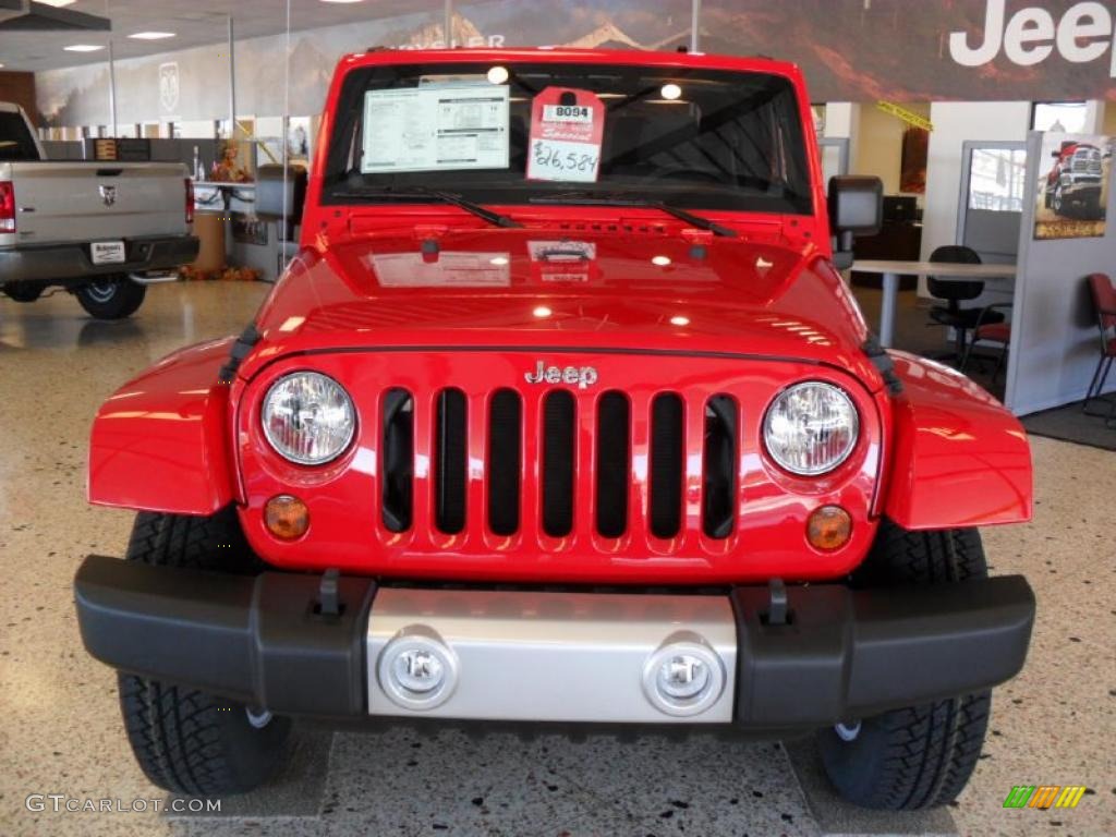 2011 Wrangler Sahara 4x4 - Flame Red / Black photo #6