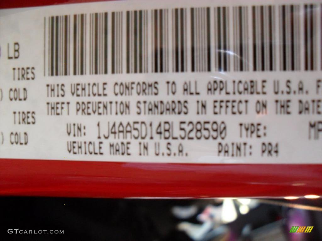2011 Wrangler Sahara 4x4 - Flame Red / Black photo #7