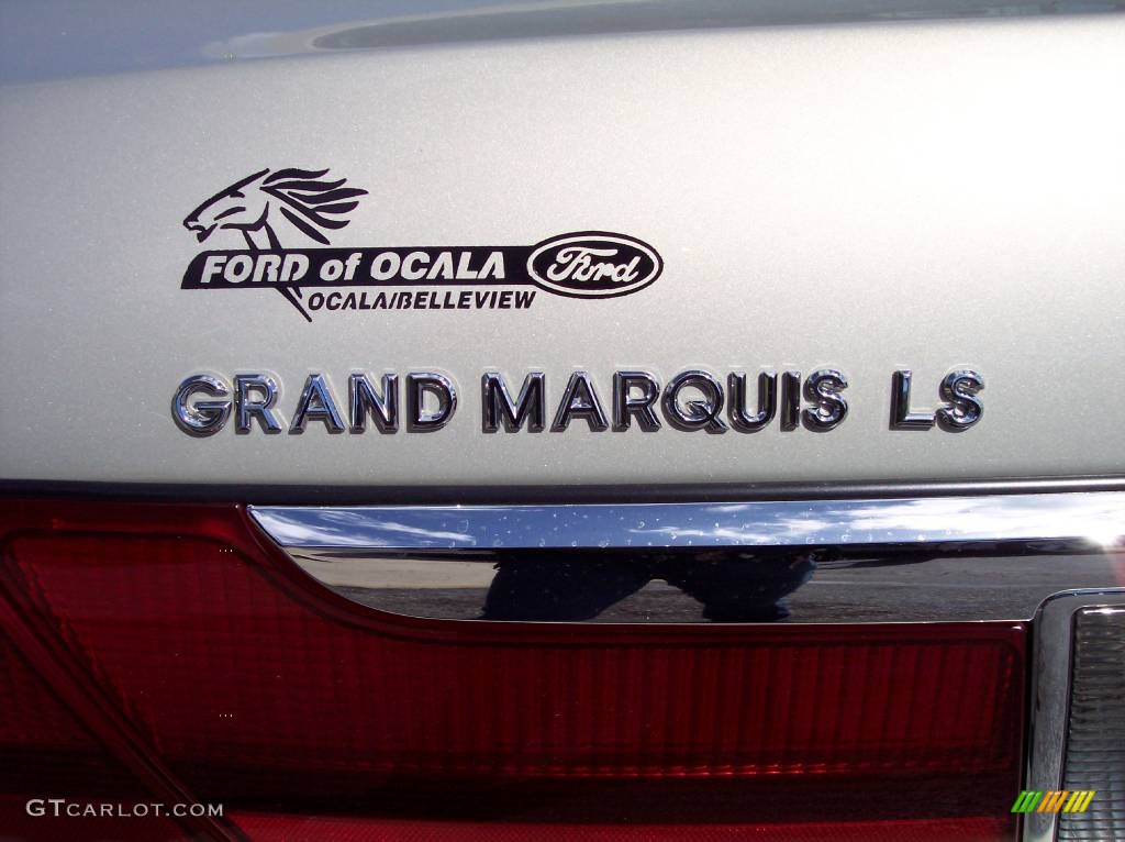 2005 Grand Marquis LS - Silver Birch Metallic / Medium Parchment photo #26