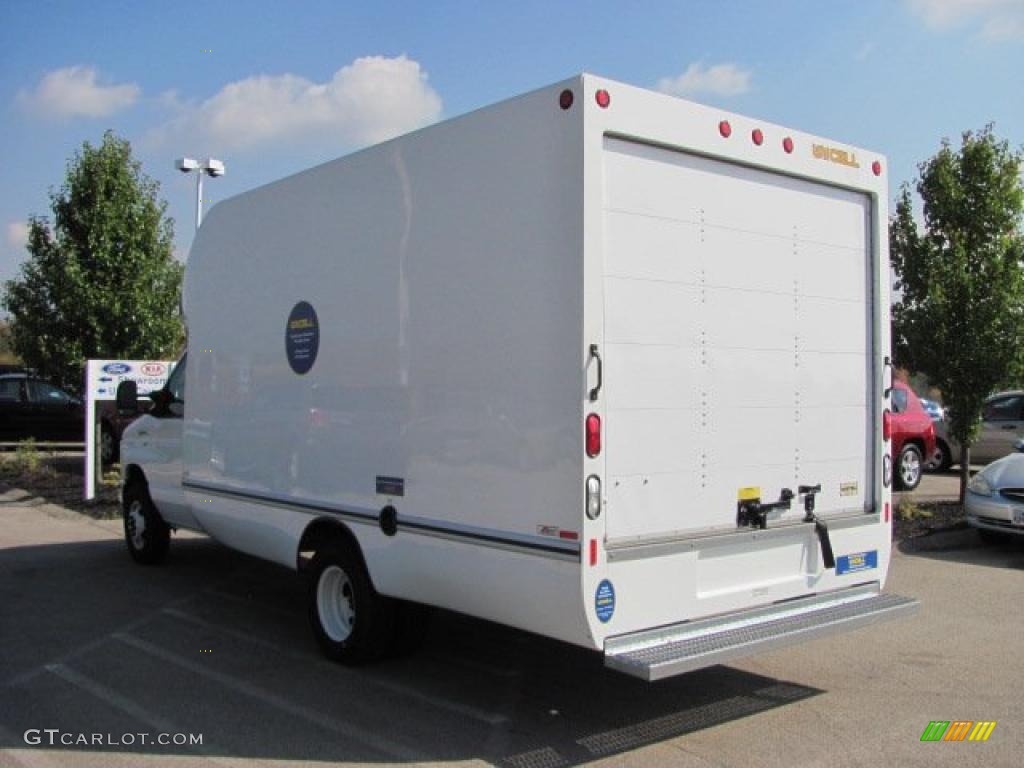 2010 E Series Cutaway E350 Commercial Moving Van - Oxford White / Medium Flint photo #8