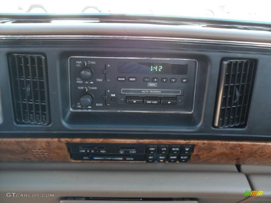 1994 Buick LeSabre Custom Controls Photo #38636978