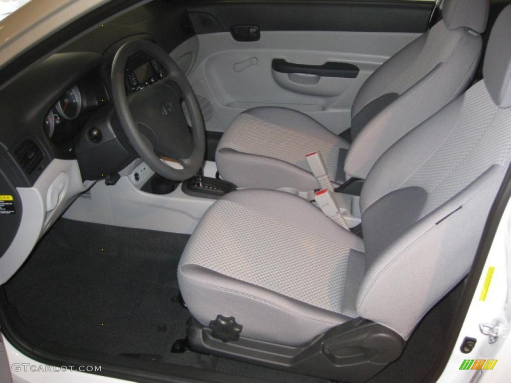 Gray Interior 2011 Hyundai Accent GS 3 Door Photo #38637338