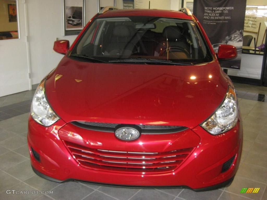 2011 Tucson GLS - Garnet Red / Taupe photo #3
