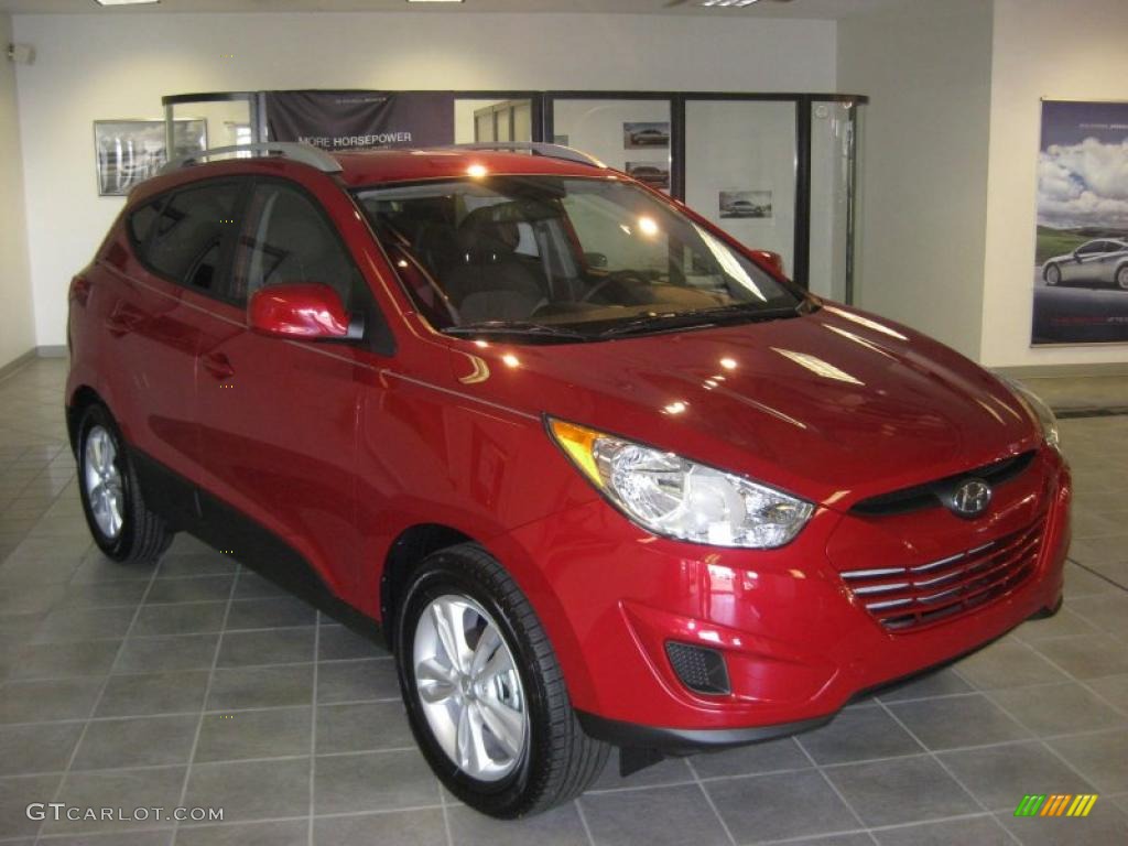 2011 Tucson GLS - Garnet Red / Taupe photo #4