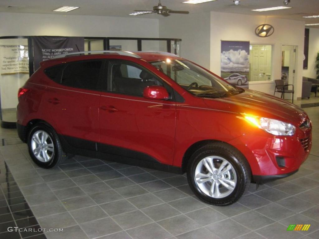 2011 Tucson GLS - Garnet Red / Taupe photo #5