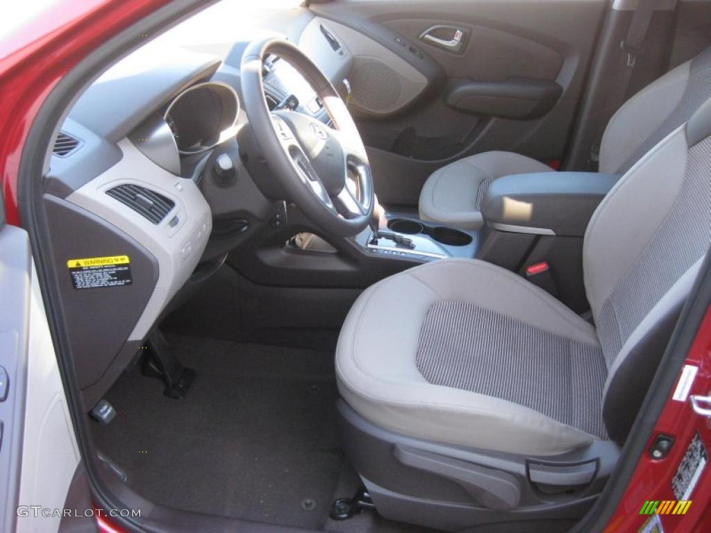 Taupe Interior 2011 Hyundai Tucson GLS Photo #38637734