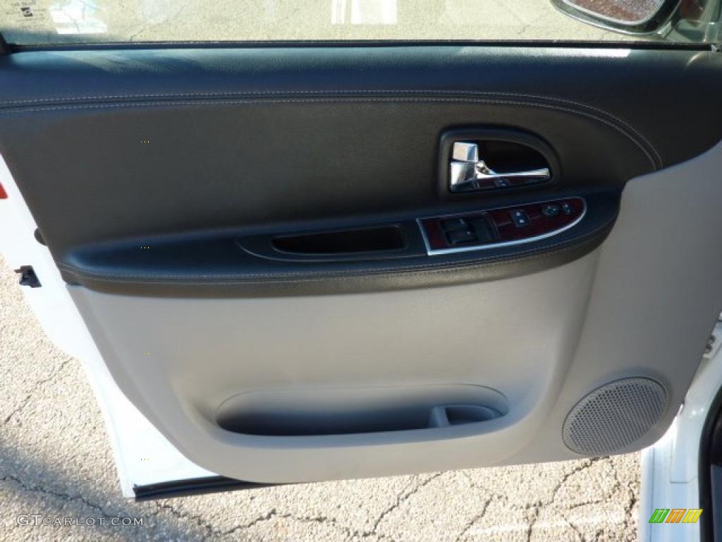 2005 Buick Terraza CX Door Panel Photos