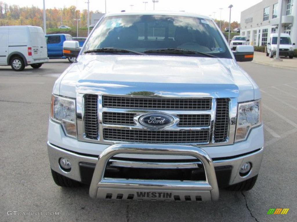 2010 F150 Lariat SuperCrew 4x4 - Oxford White / Black photo #4