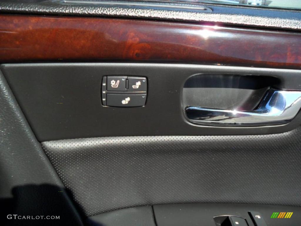 2008 DTS  - Black Raven / Ebony photo #27