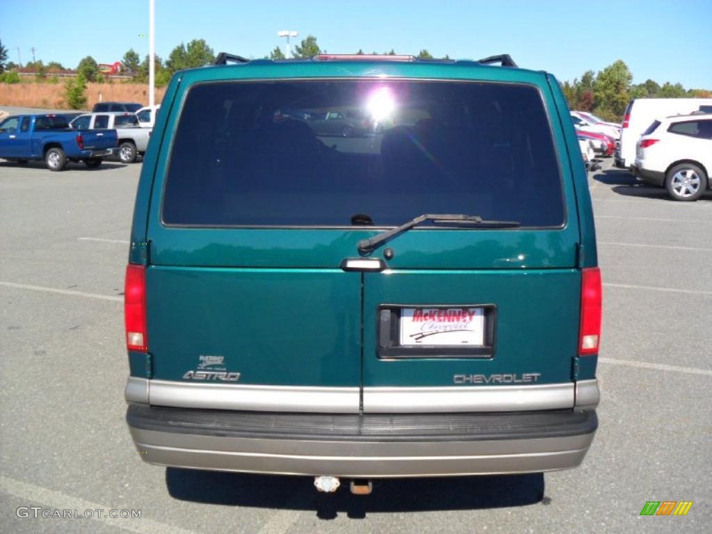 2001 Astro Passenger Van - Dark Forest Green Metallic / Pewter photo #3