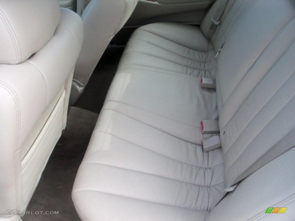 Beige Interior 2004 Mitsubishi Diamante LS Photo #38641518