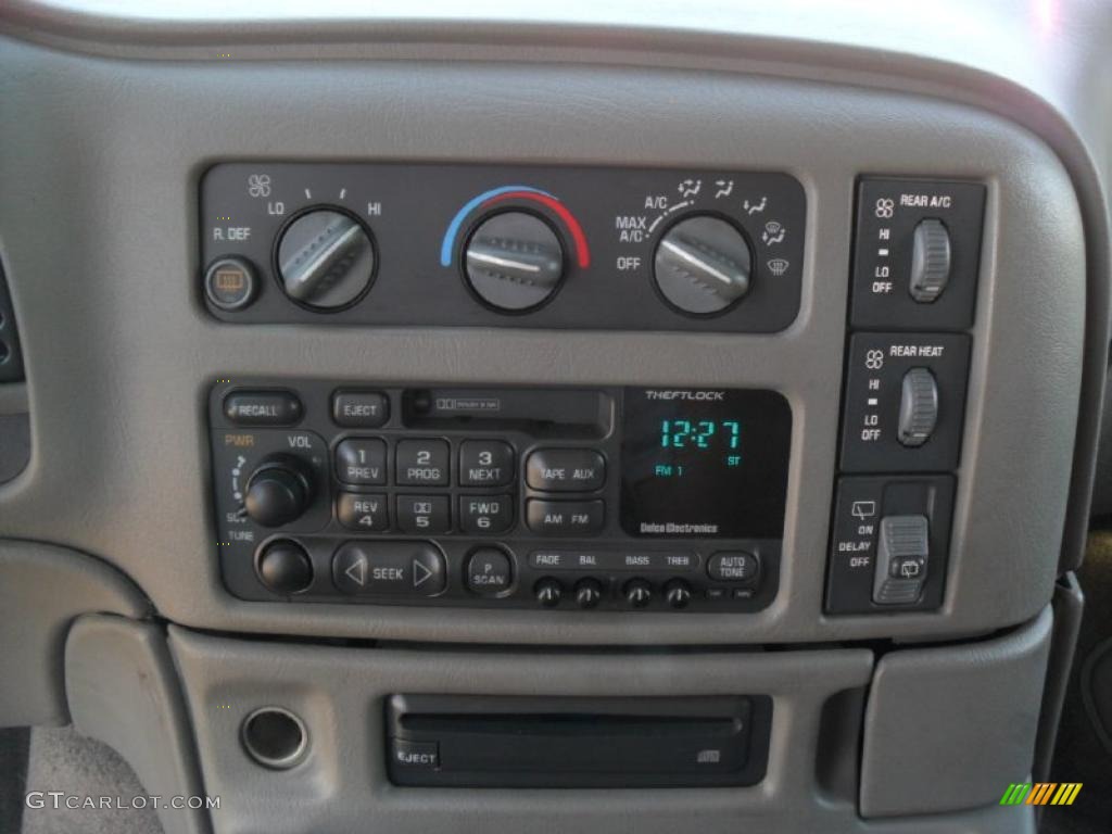 2001 Chevrolet Astro Passenger Van Controls Photos