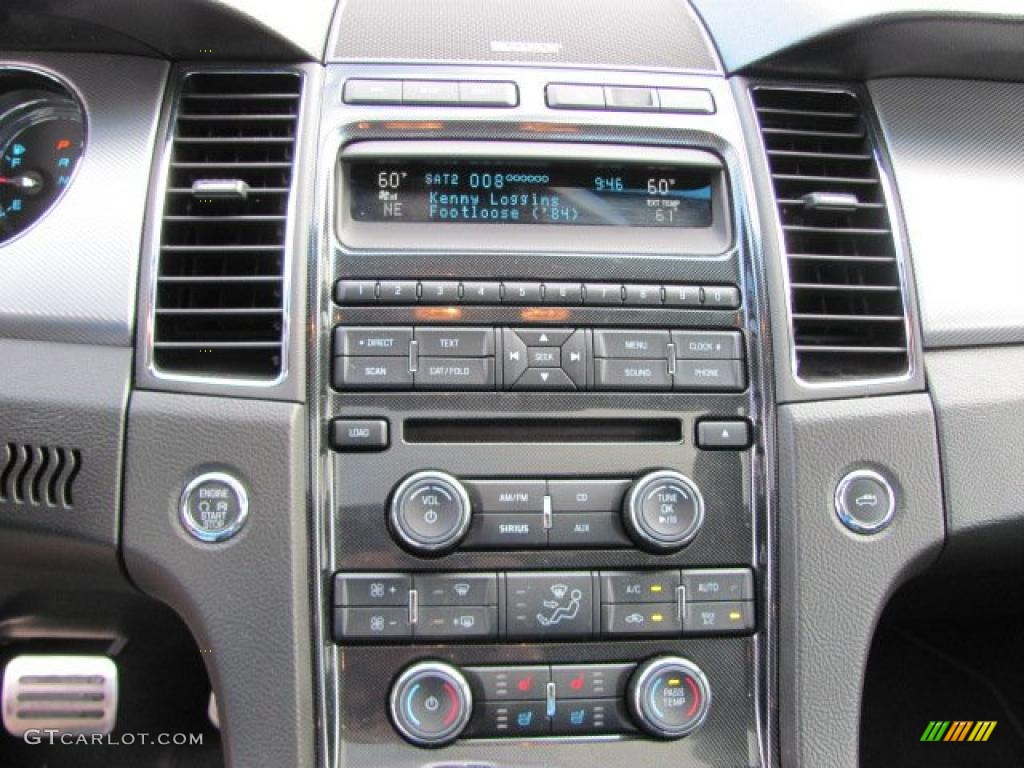 2010 Ford Taurus SHO AWD Controls Photo #38641690