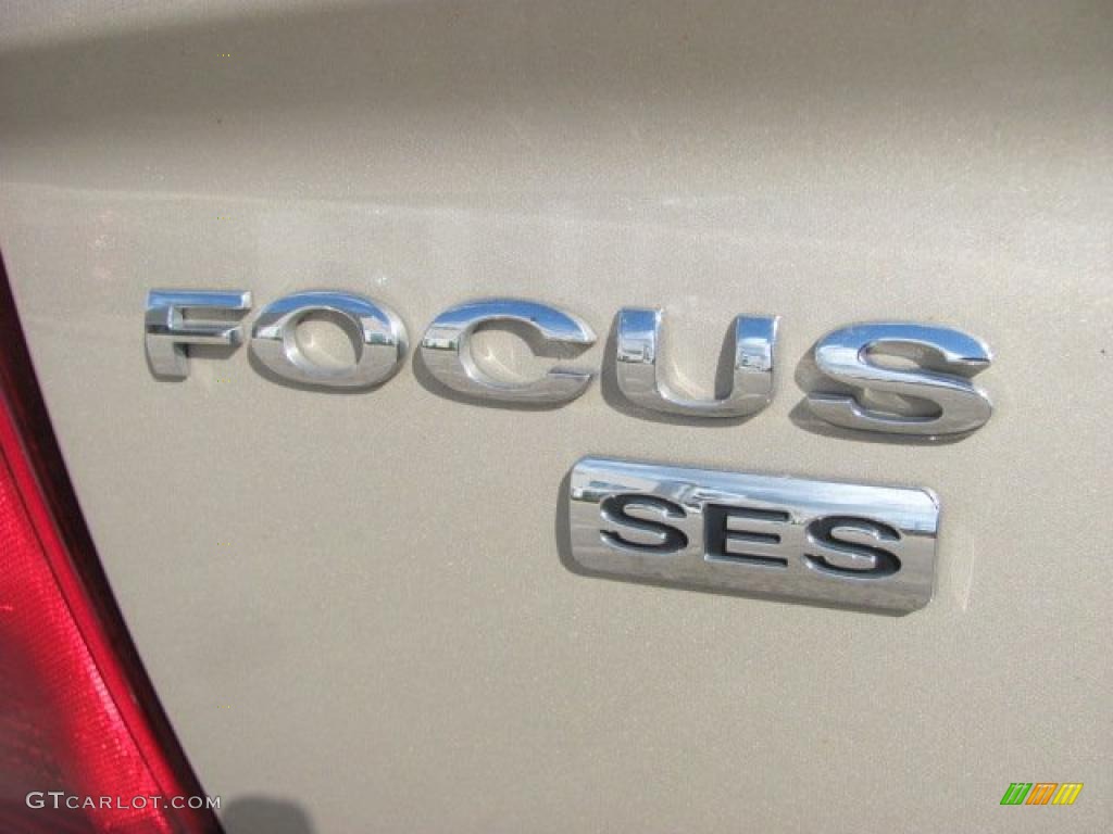 2007 Ford Focus ZX4 SES Sedan Marks and Logos Photos
