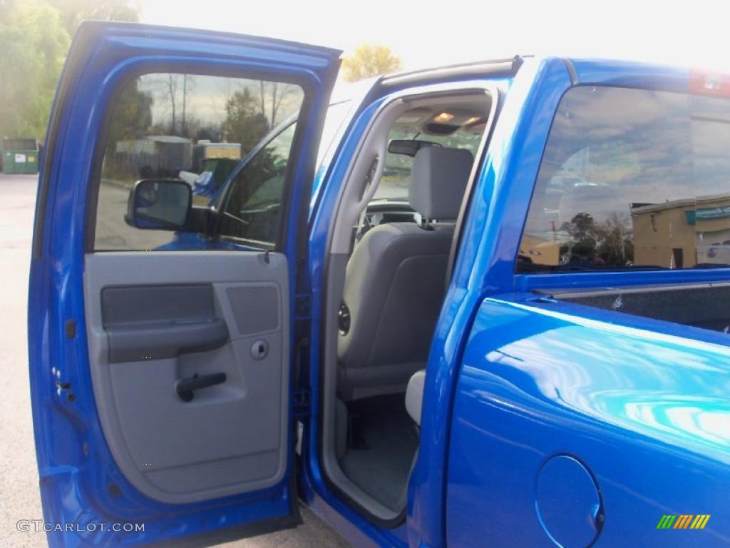 2007 Ram 1500 SLT Quad Cab 4x4 - Electric Blue Pearl / Medium Slate Gray photo #21