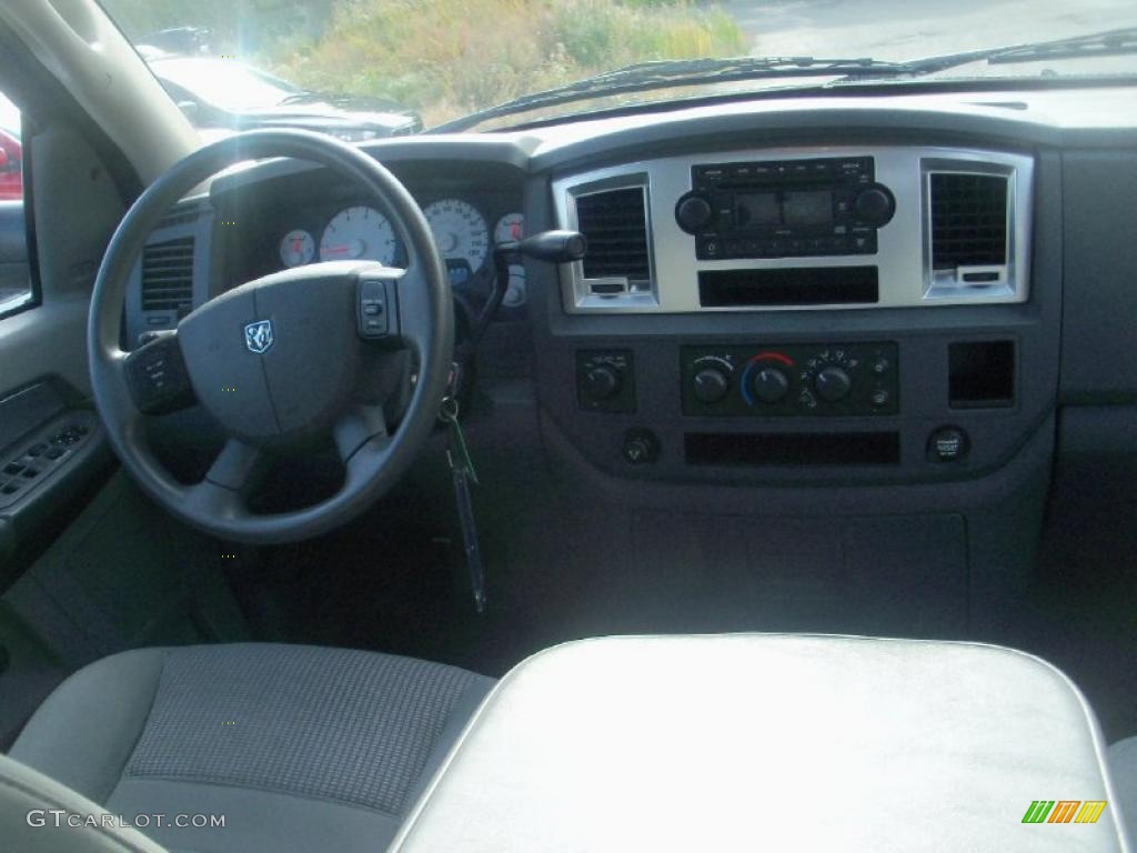 2007 Ram 1500 SLT Quad Cab 4x4 - Electric Blue Pearl / Medium Slate Gray photo #26