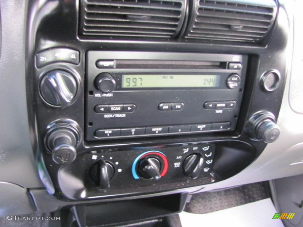 2007 Ford Ranger Sport SuperCab 4x4 Controls Photo #38644418