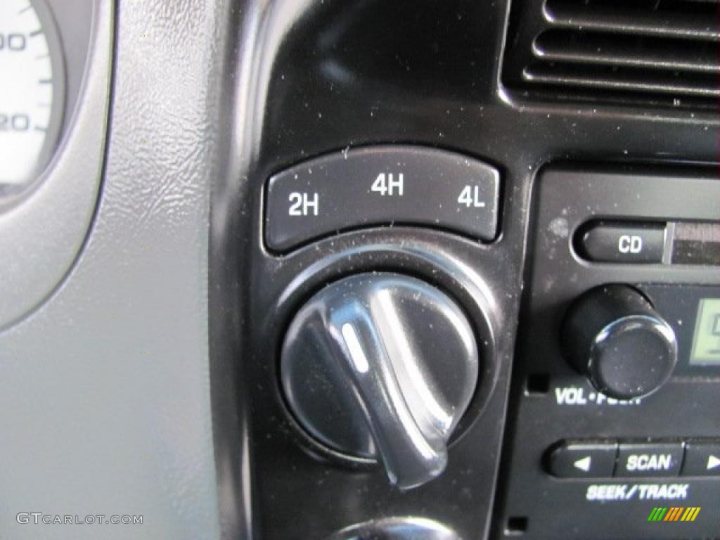 2007 Ford Ranger Sport SuperCab 4x4 Controls Photo #38644434