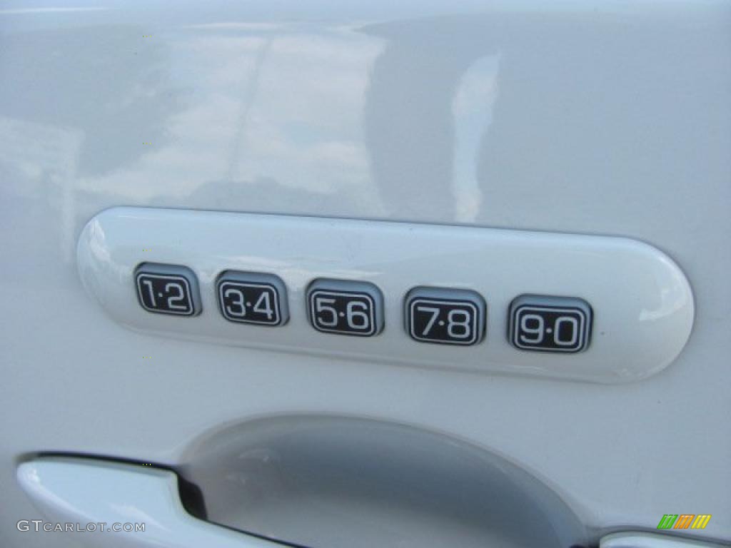 2010 Ford Fusion SEL Controls Photo #38645082