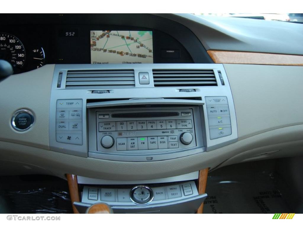 2006 Toyota Avalon Limited Controls Photo #38645462